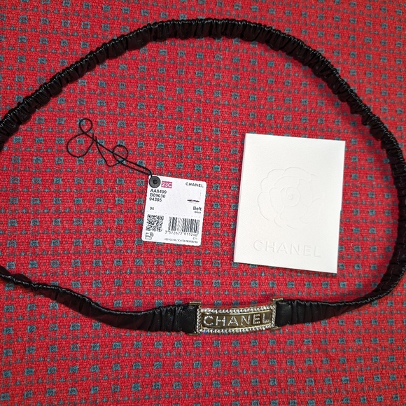 Chanel leather belt - Picture 2 of 5